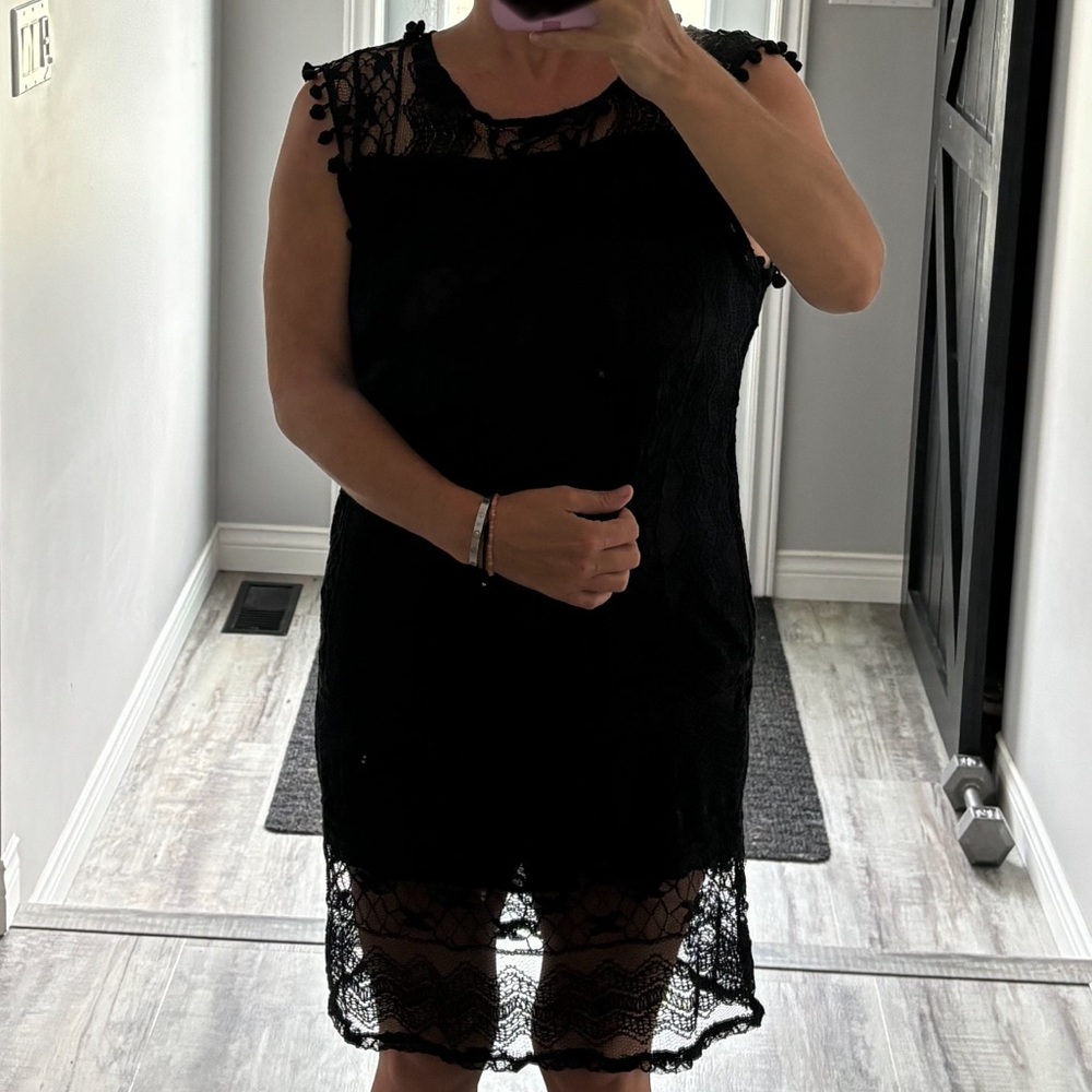 Beautiful tasteful lacy black dress size medium